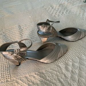 Women’s Dress Shoes